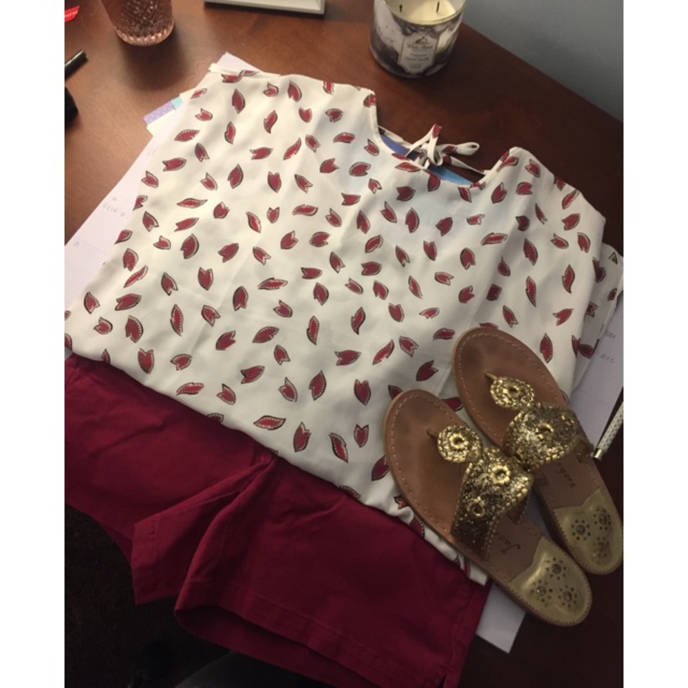 LOFT RED LEAF TOP -- SIZE XS